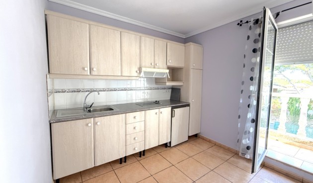 Resale - Villa -
Pilar de la Horadada - Costa Blanca