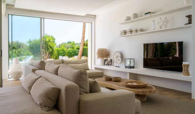 Resale - Villa -
San Miguel de Salinas - Inland