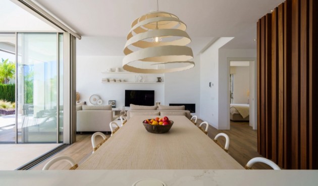 Resale - Villa -
San Miguel de Salinas - Inland