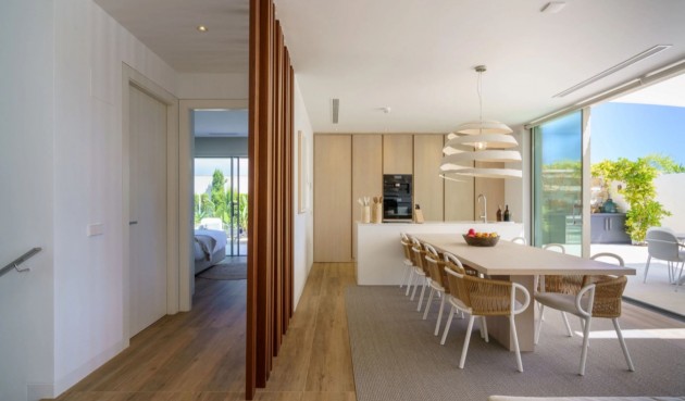 Resale - Villa -
San Miguel de Salinas - Inland