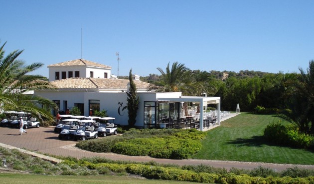 Resale - Villa -
San Miguel de Salinas - Inland