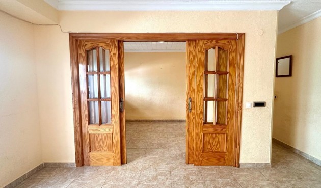 Resale - Apartment -
Torrevieja - Estacion De Autobuses