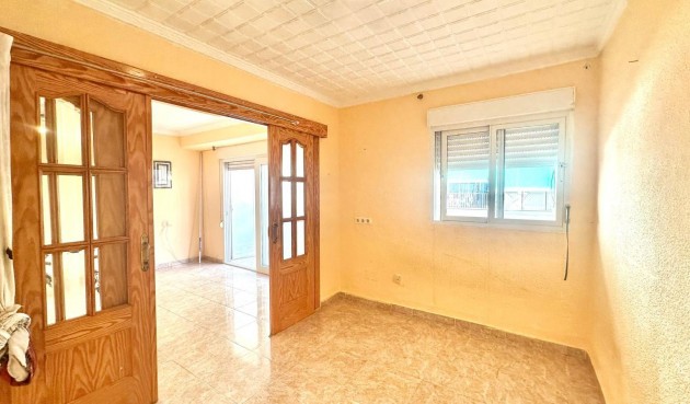 Resale - Apartment -
Torrevieja - Estacion De Autobuses