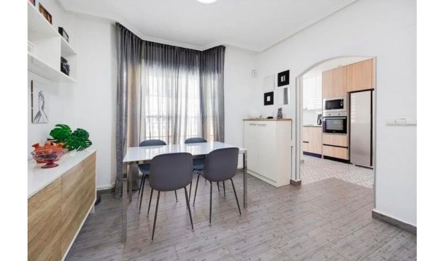 Återförsäljning - Town House -
Guardamar del Segura - Costa Blanca