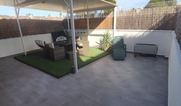 Återförsäljning - Town House -
Guardamar del Segura - Costa Blanca