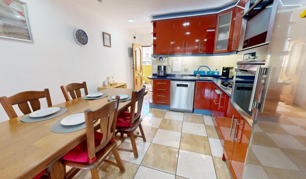 Resale - Apartment -
Torrevieja - Puerto Deportivo Marina Salinas