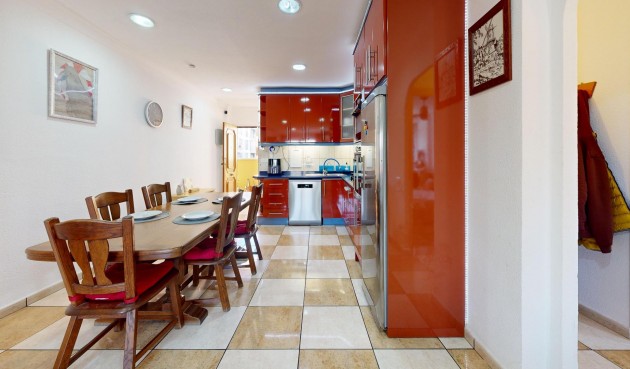 Resale - Apartment -
Torrevieja - Puerto Deportivo Marina Salinas