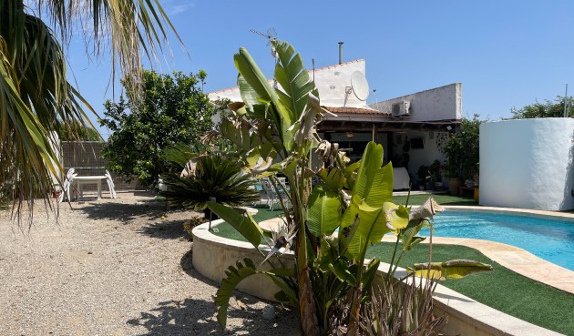 Återförsäljning - Villa -
Daya Nueva - Costa Blanca