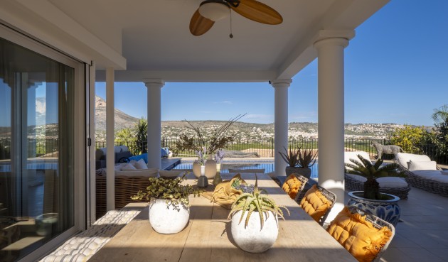 Resale - Villa -
Jávea - Costa Blanca