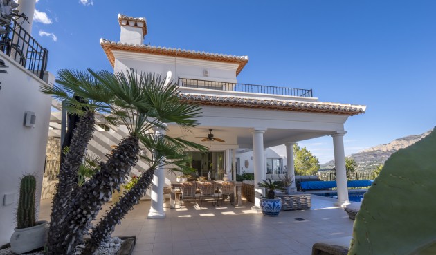 Resale - Villa -
Jávea - Costa Blanca