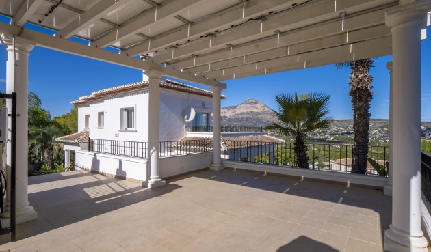 Resale - Villa -
Jávea - Costa Blanca