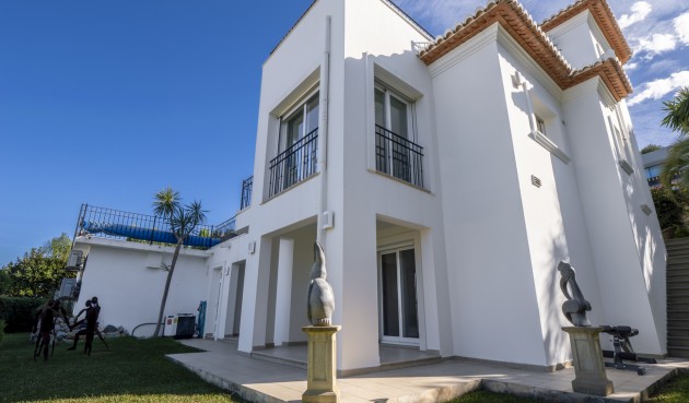 Resale - Villa -
Jávea - Costa Blanca