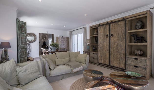 Resale - Villa -
Jávea - Costa Blanca