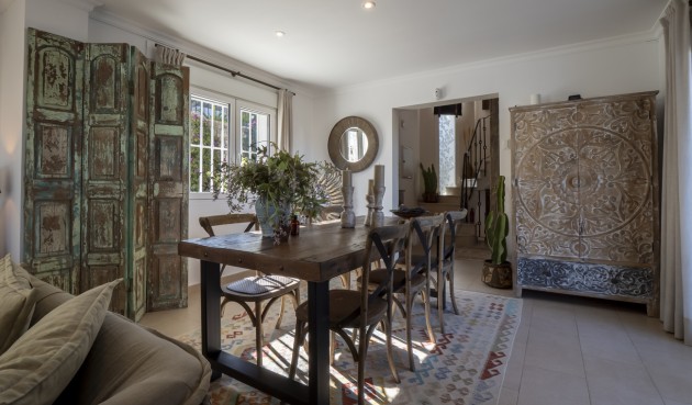 Resale - Villa -
Jávea - Costa Blanca