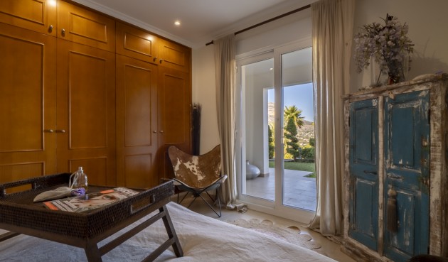 Resale - Villa -
Jávea - Costa Blanca