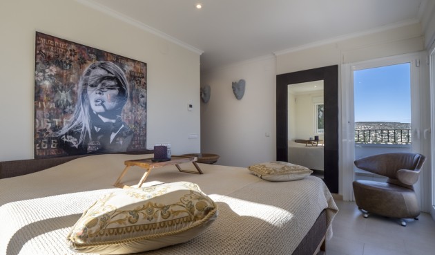 Resale - Villa -
Jávea - Costa Blanca