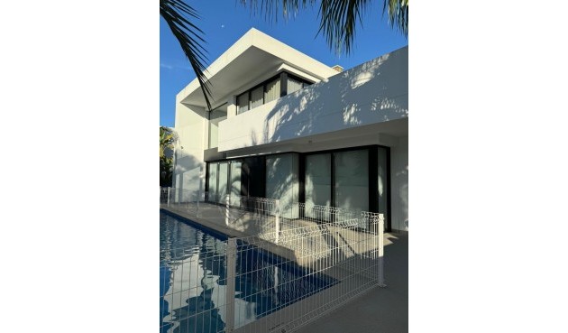 Resale - Villa -
Ciudad Quesada - Costa Blanca Sur