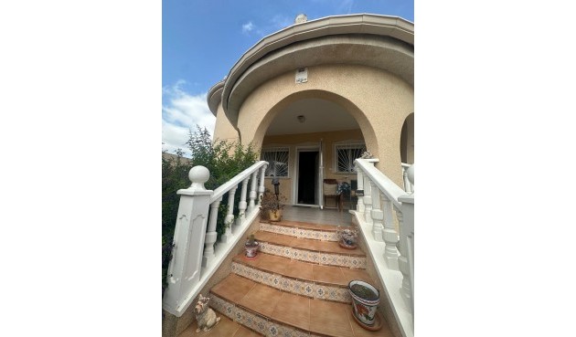 Återförsäljning - Villa -
Ciudad Quesada - Costa Blanca Sur