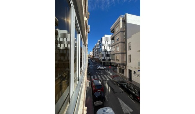 Resale - Apartment -
Torrevieja