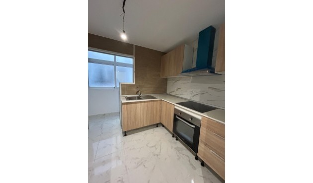 Resale - Apartment -
Torrevieja