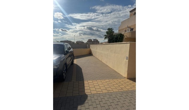 Resale - Duplex -
Torrevieja - Torreblanca