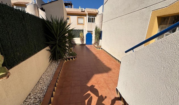 Resale - Bungalow -
Torrevieja