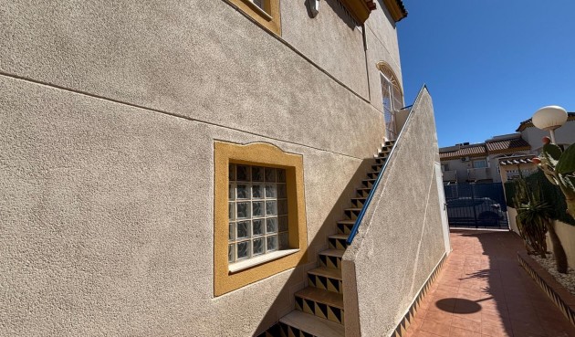 Resale - Bungalow -
Torrevieja