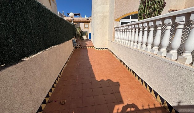 Resale - Bungalow -
Torrevieja