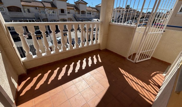 Resale - Bungalow -
Torrevieja