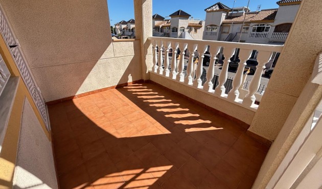Resale - Bungalow -
Torrevieja
