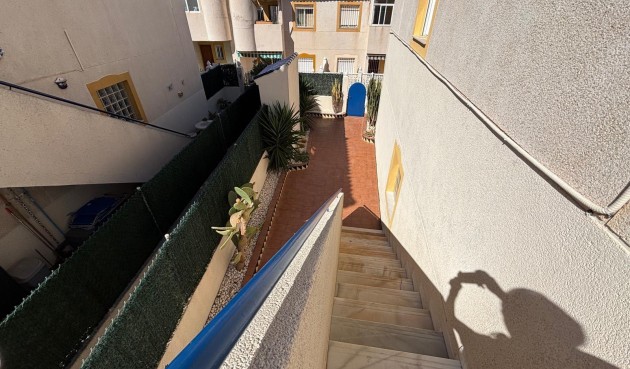 Resale - Bungalow -
Torrevieja