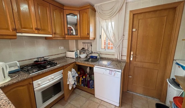 Resale - Bungalow -
Torrevieja