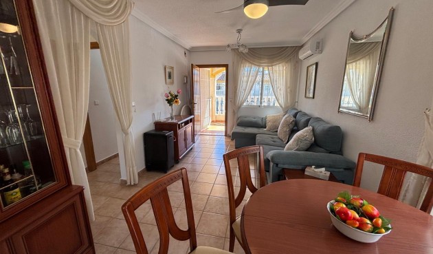 Resale - Bungalow -
Torrevieja