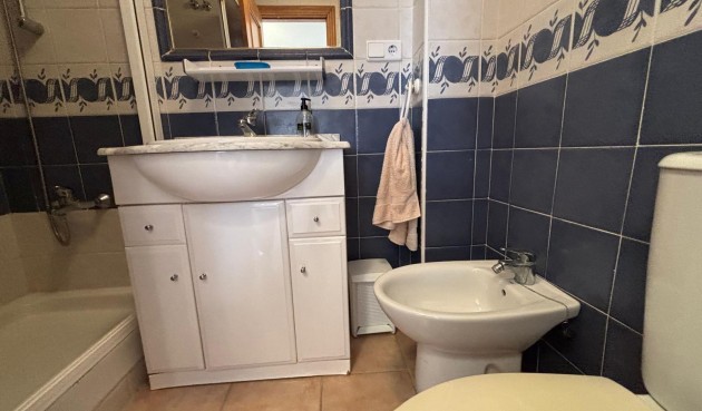 Resale - Bungalow -
Torrevieja