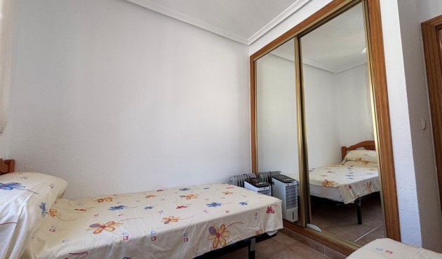 Resale - Bungalow -
Torrevieja