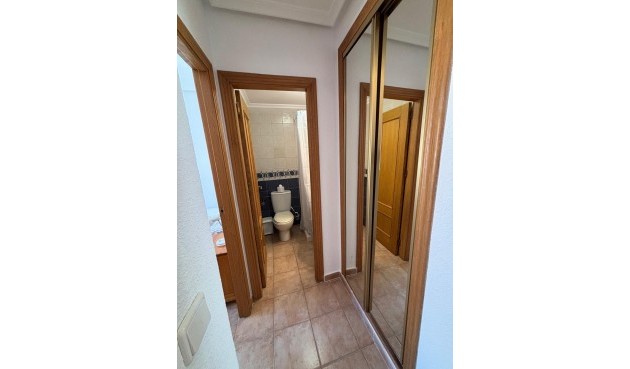 Resale - Bungalow -
Torrevieja