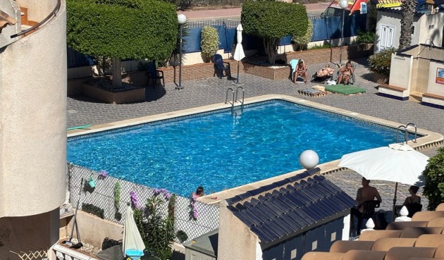 Resale - Bungalow -
Torrevieja