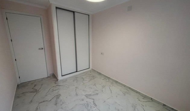 Resale - Penthouse -
Torrevieja - Acequion