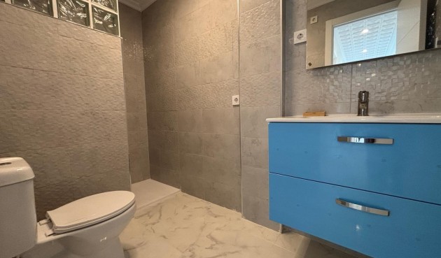 Resale - Penthouse -
Torrevieja - Acequion