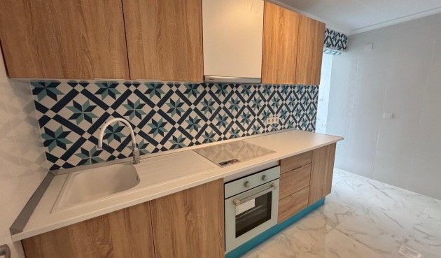 Resale - Penthouse -
Torrevieja - Acequion