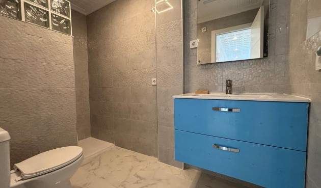 Resale - Penthouse -
Torrevieja - Acequion