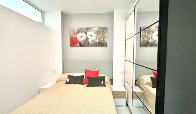 Resale - Apartment -
Torrevieja - Playa del Cura