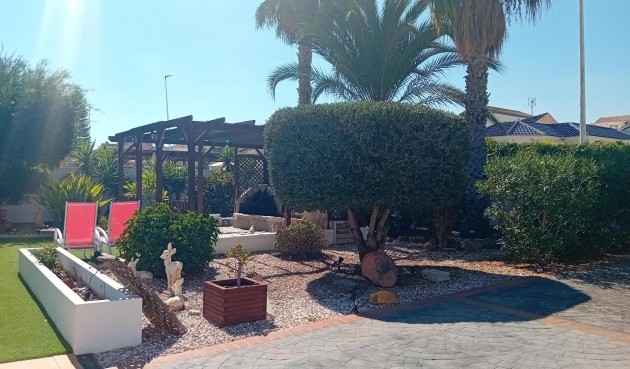 Resale - Villa -
Mazarron - Camposol