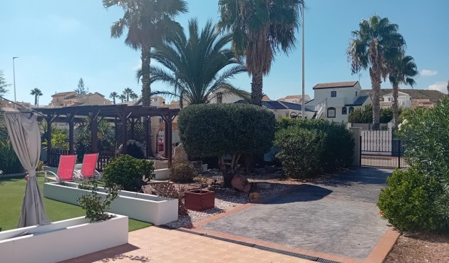 Resale - Villa -
Mazarron - Camposol