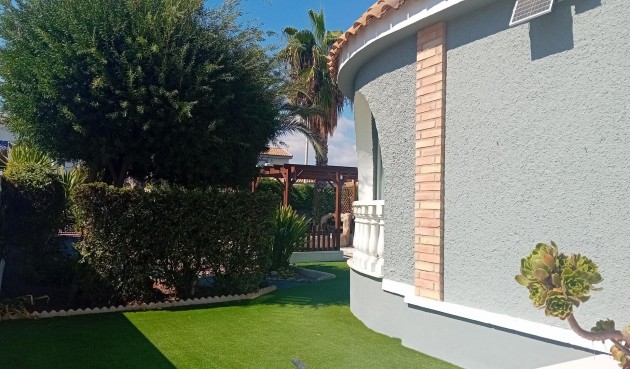 Resale - Villa -
Mazarron - Camposol