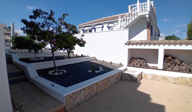 Resale - Villa -
Mazarron - Camposol