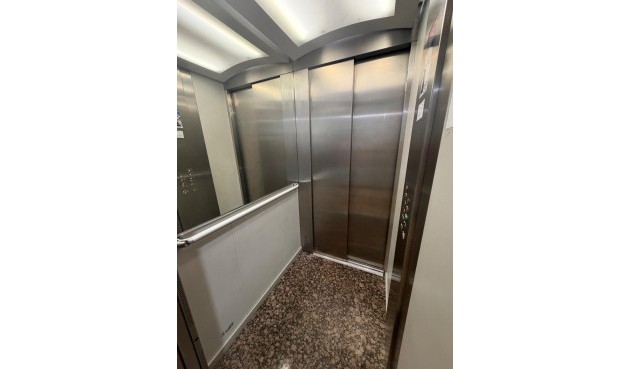 Brukt - Apartment -
Torrevieja - Centro