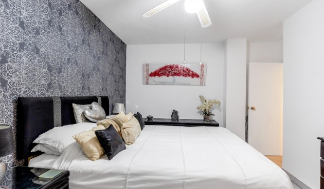 Resale - Apartment -
Torrevieja - Playa del Cura