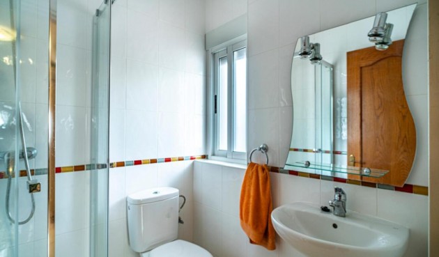 Resale - Villa -
Orihuela