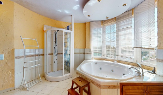 Brukt - Villa -
Orihuela Costa - Costa Blanca